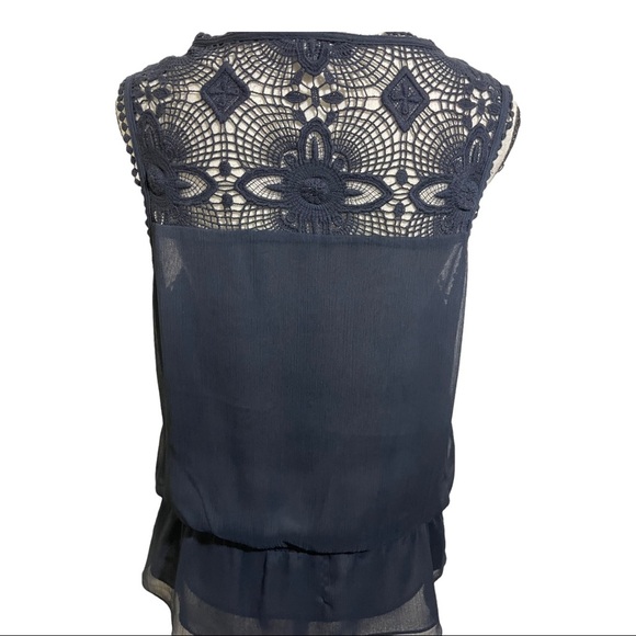 Adrianna papell womens crochet top of blouse bottom peplum and has elastic Large - Picture 5 of 11